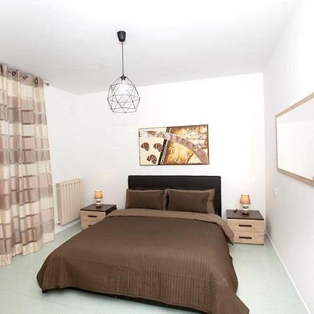 Residence "Canta" เปสการา ภายนอก รูปภาพ